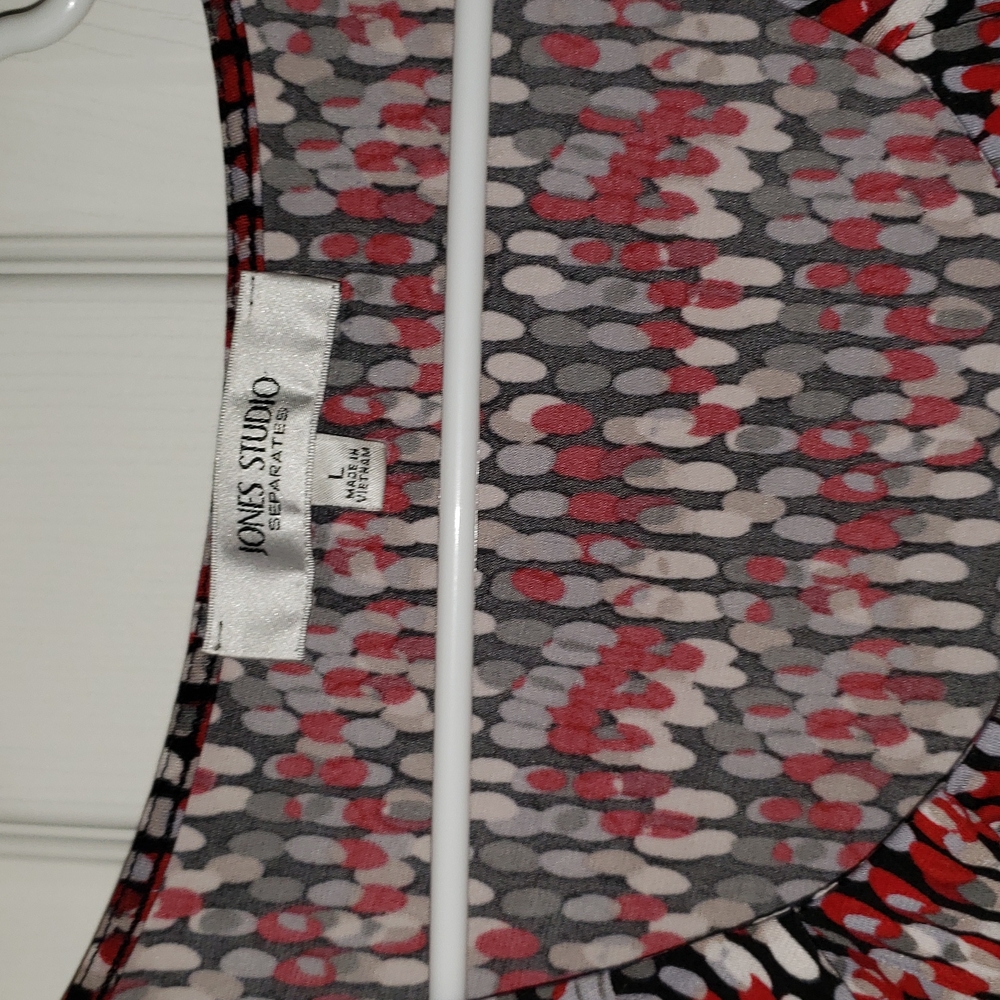 Sleeveless blouse - Picture 2 of 3